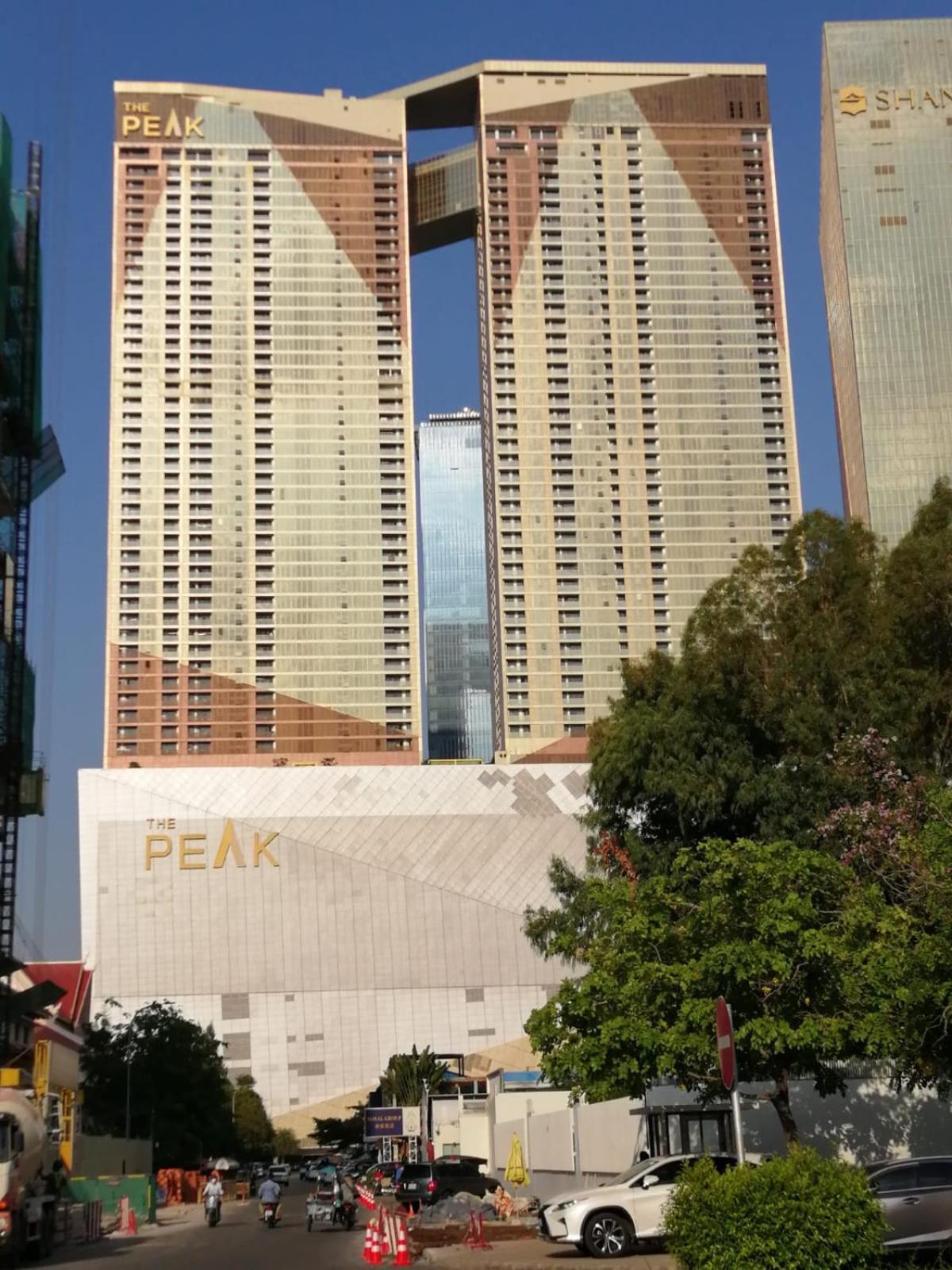 Impian II - The Peak Residence Phnom Pen Exterior foto